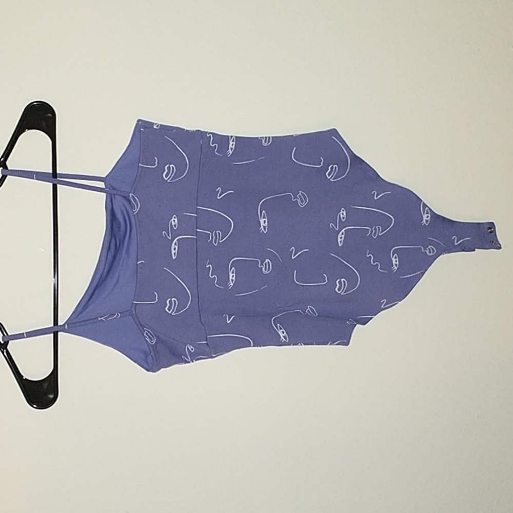 Abstract Face Print Bodysuit_Asymetrical Neck - Picture 3 of 11